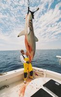 MARK_THE_SHARK_with_ANOTHER_WORLD_RECORD_SCALLOPPED_HAMMERHEAD.jpg