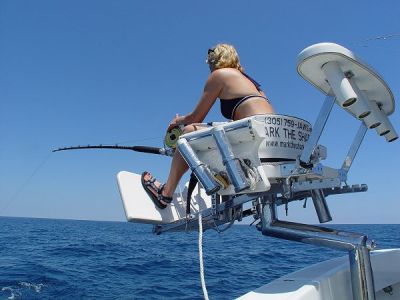 FISH  THE CHAIR IF YOU DARE - 1 lees fighting-chair-2 - Monster Fishing  Photo Gallery